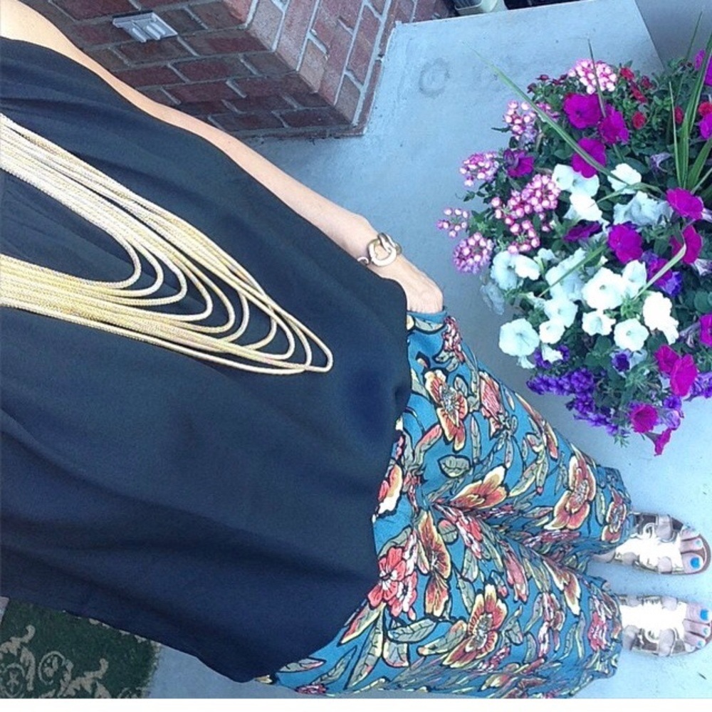 Loft Floral Pants and Gold Necklace